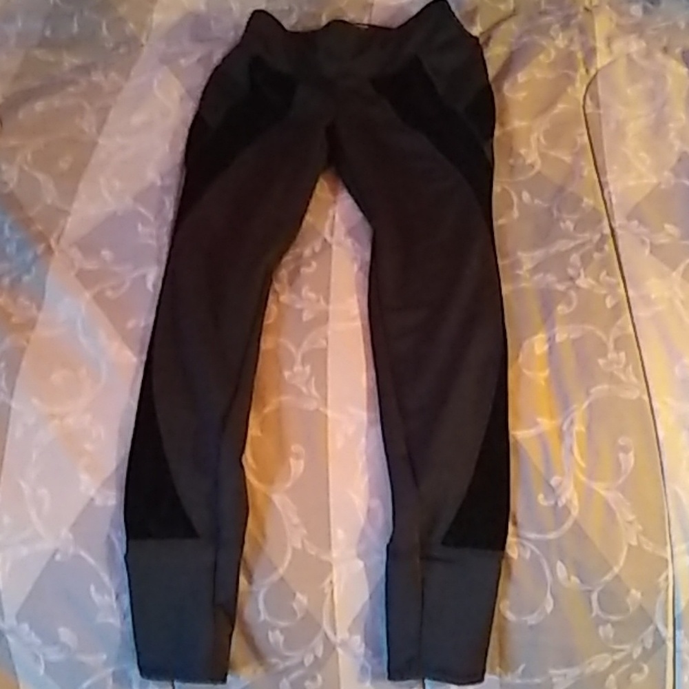 Black leggings